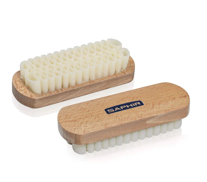 Brosse Crêpe pour daim Saphir
